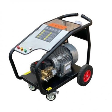 may rua xe cao ap 5.5kw mactool xp-5.5t4 hinh 1