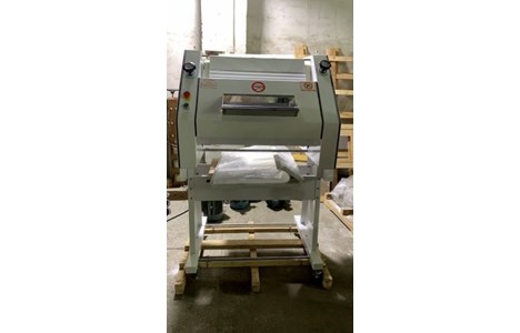 may tao hinh banh mi cay baguette moulder fb-300 hinh 2