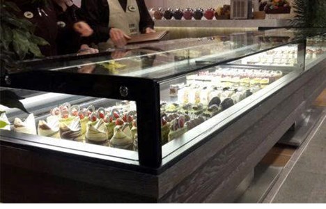 tu trung bay banh teos t form hinh 5