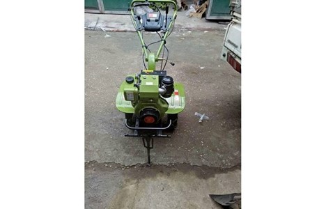 may xoi dat trau vang chay dau co chuyen huong in173 cong suat 5.5hp hinh 2