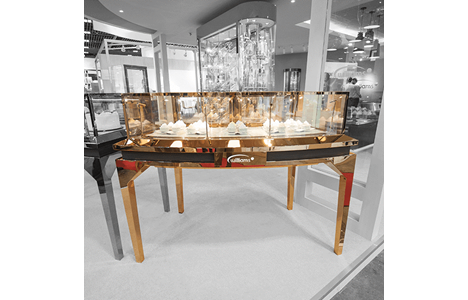 tu trung bay banh hinh vong cung hinh 2