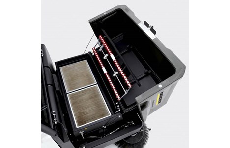 xe quet hut ngoi lai karcher km 130/300 r d hinh 5