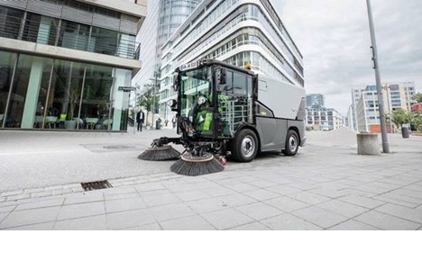 xe quet rac do thi karcher mc 250 hinh 2