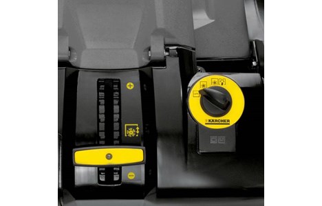 xe quet day tay karcher km 70/30 c bp pack adv hinh 3