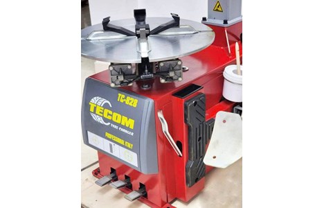 may ra vao lop tecom tc-828 – chinh hang hinh 4
