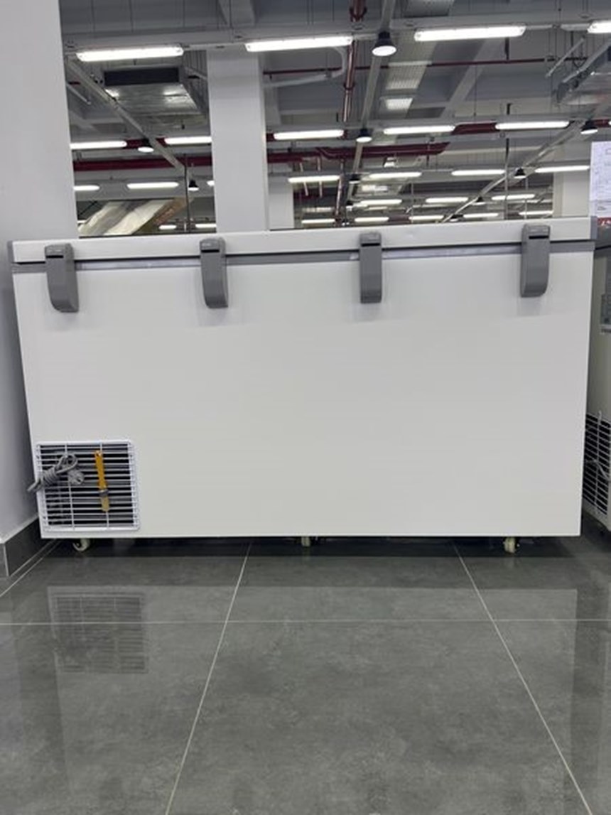 tu dong sau h&c cb45w370 hinh 1