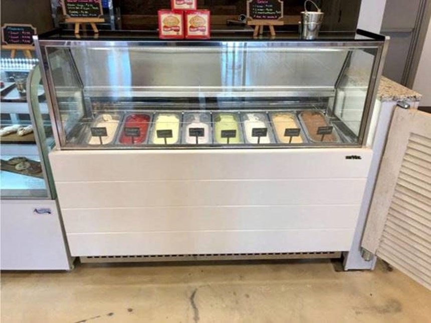 tu trung bay kem gelato baroque slm hinh 0