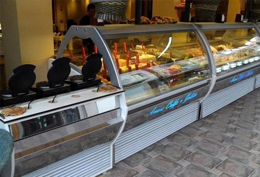 tu trung bay kem gelato troy hinh 0