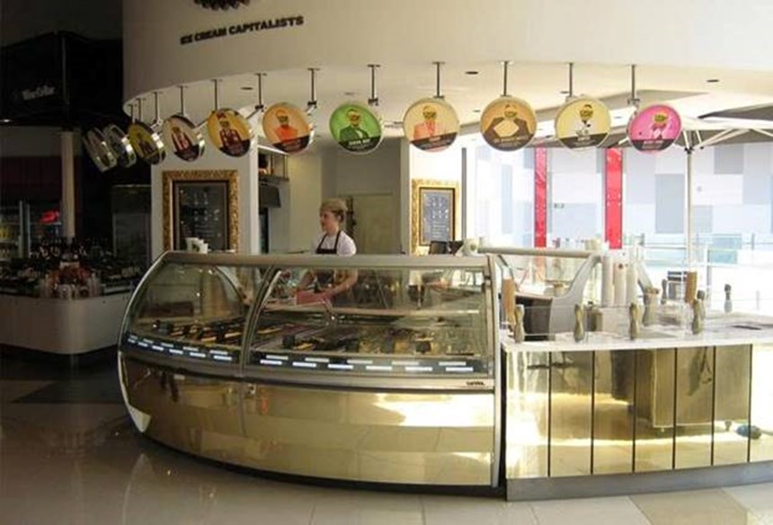 tu trung bay kem gelato karya s30 hinh 2